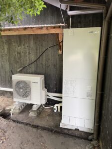 給湯機が故障！これを機に、電気温水器からエコキュートに交換